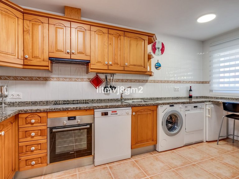 Villa for Sale in Calahonda, Malaga 22