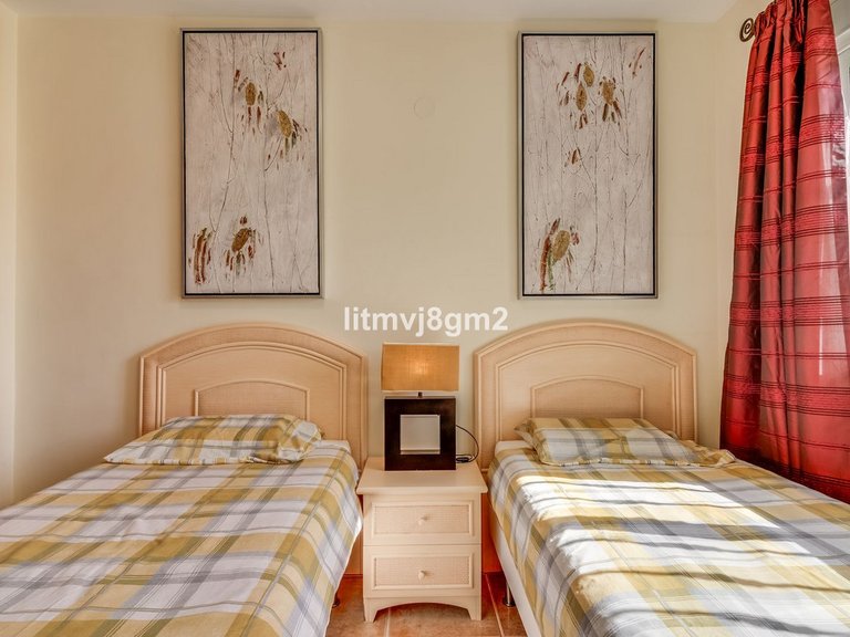 Villa for Sale in Calahonda, Malaga 24