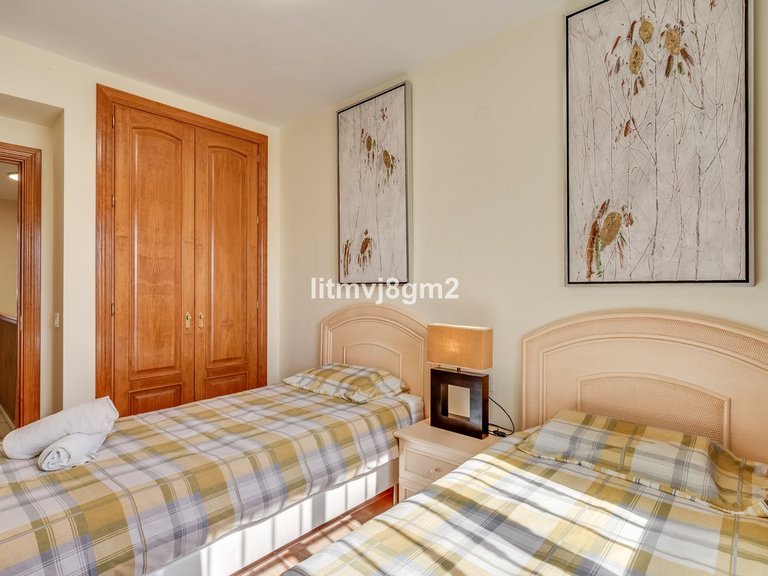 Villa for Sale in Calahonda, Malaga 27