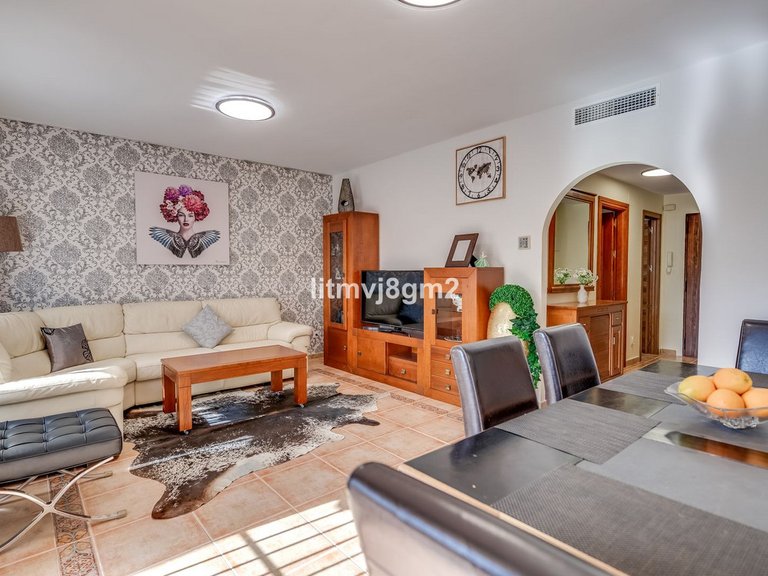 Villa for Sale in Calahonda, Malaga 3