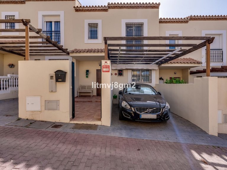 Villa for Sale in Calahonda, Malaga 31