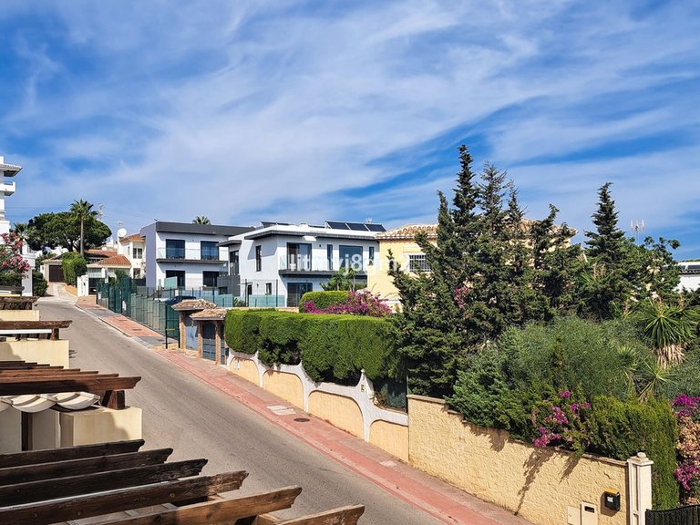 Villa for Sale in Calahonda, Malaga 32