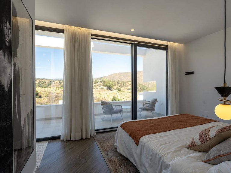 Villa for Sale in La Cala Golf, Malaga 13