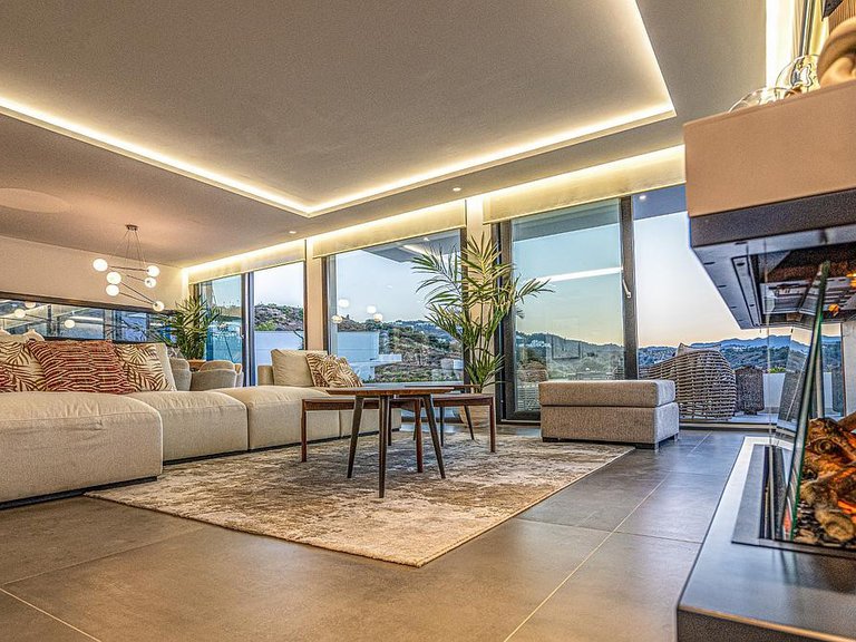 Villa for Sale in La Cala Golf, Malaga 3