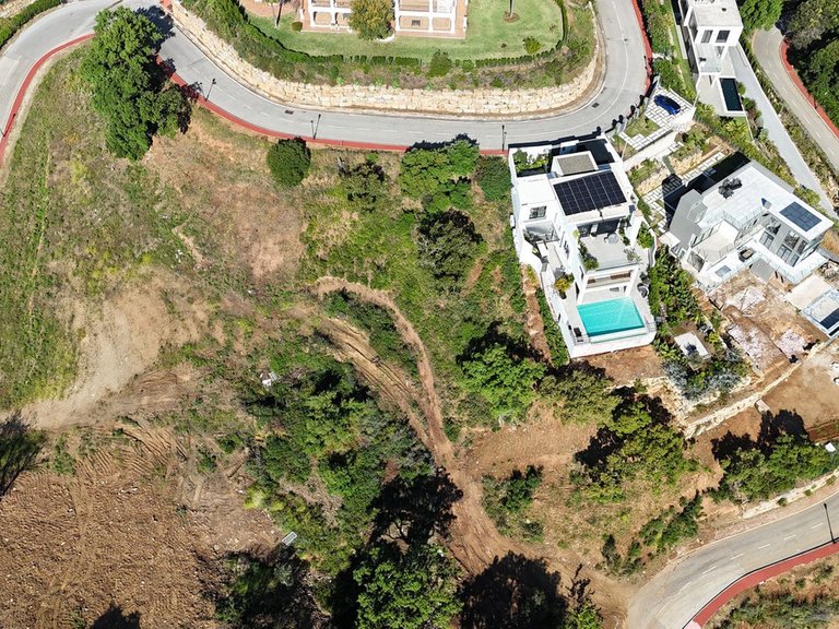 Plot for Sale in La Mairena, Malaga 2