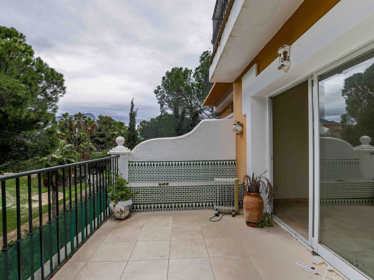 Villa for Sale in La Quinta, Malaga 2