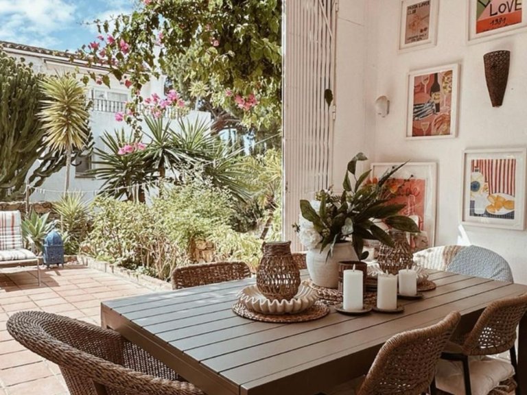 Villa for Sale in El Paraiso, Malaga 17