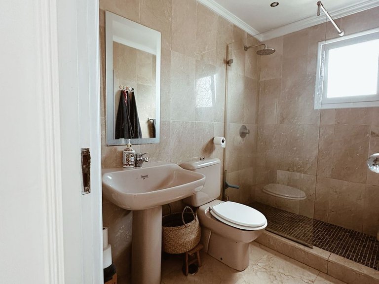 Villa for Sale in El Paraiso, Malaga 26
