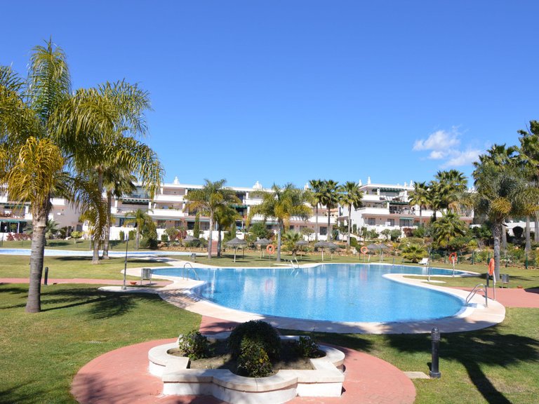 Apartment for Sale in Nueva Andalucía, Malaga 1