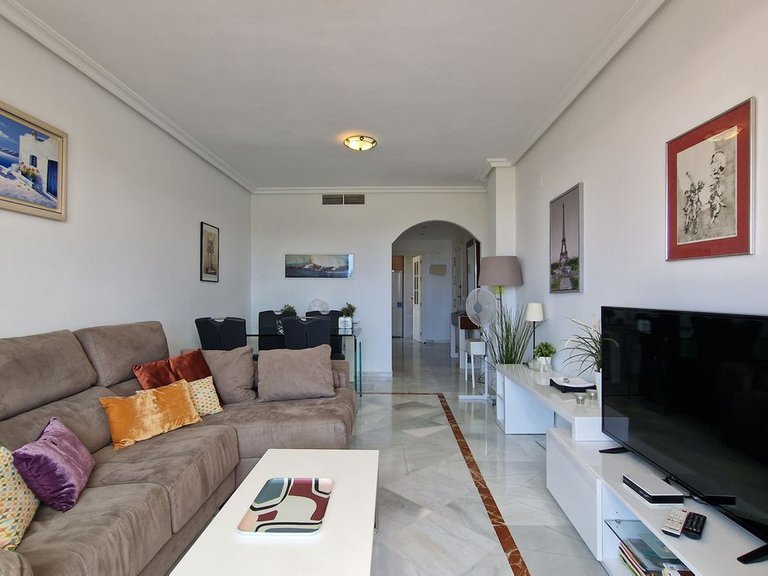 Apartment for Sale in Nueva Andalucía, Malaga 17