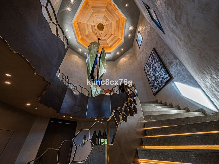 Villa for Sale in Guadalmina Baja, Malaga 19
