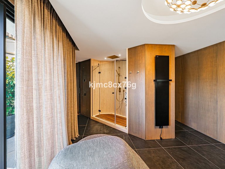 Villa for Sale in Guadalmina Baja, Malaga 38