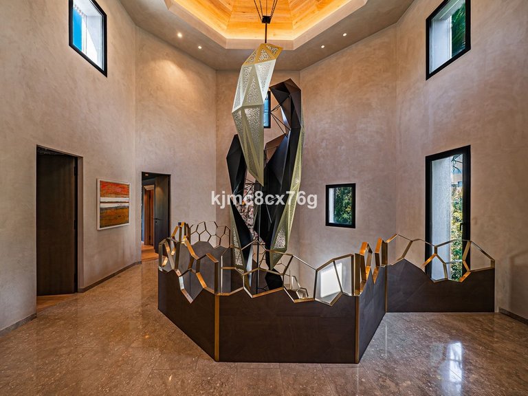 Villa for Sale in Guadalmina Baja, Malaga 40