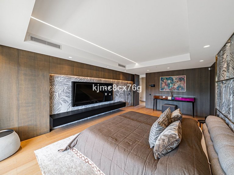 Villa for Sale in Guadalmina Baja, Malaga 42