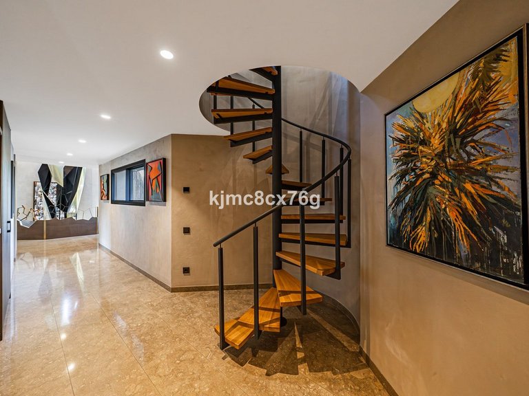 Villa for Sale in Guadalmina Baja, Malaga 55