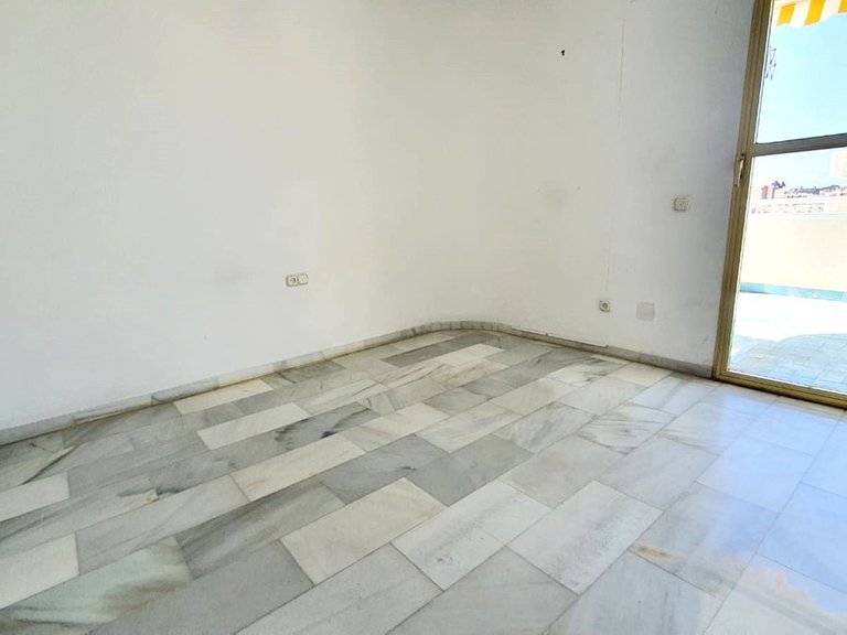 Apartment for Sale in Fuengirola, Malaga 11