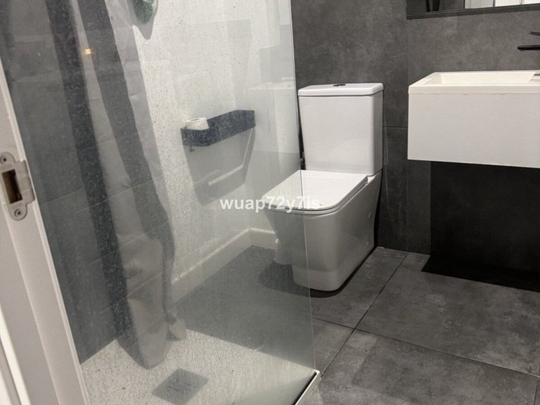 Apartment for Sale in Fuengirola, Malaga 11