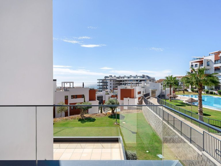 Apartment for Sale in Fuengirola, Malaga 32