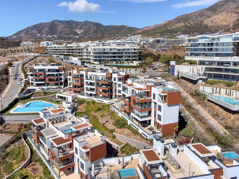 Apartment for Sale in Fuengirola, Malaga 43