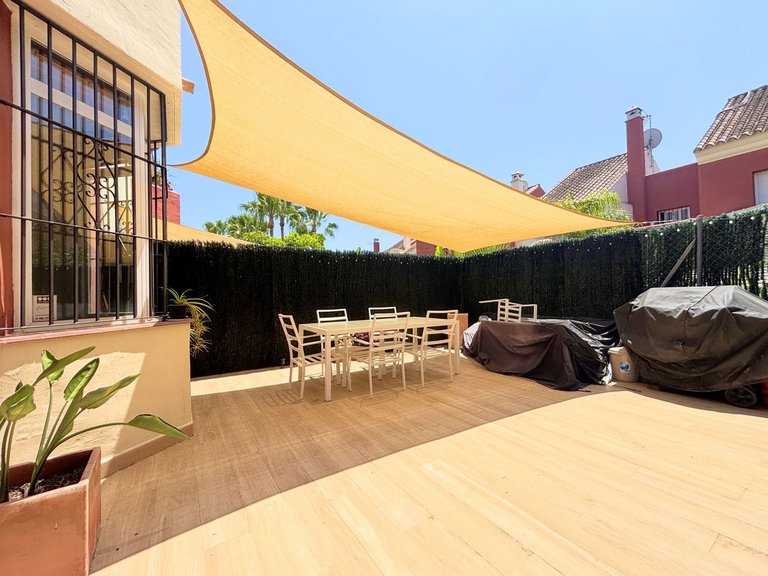 Villa for Sale in Estepona, Malaga 2