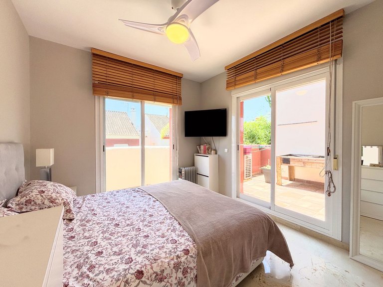 Villa for Sale in Estepona, Malaga 23