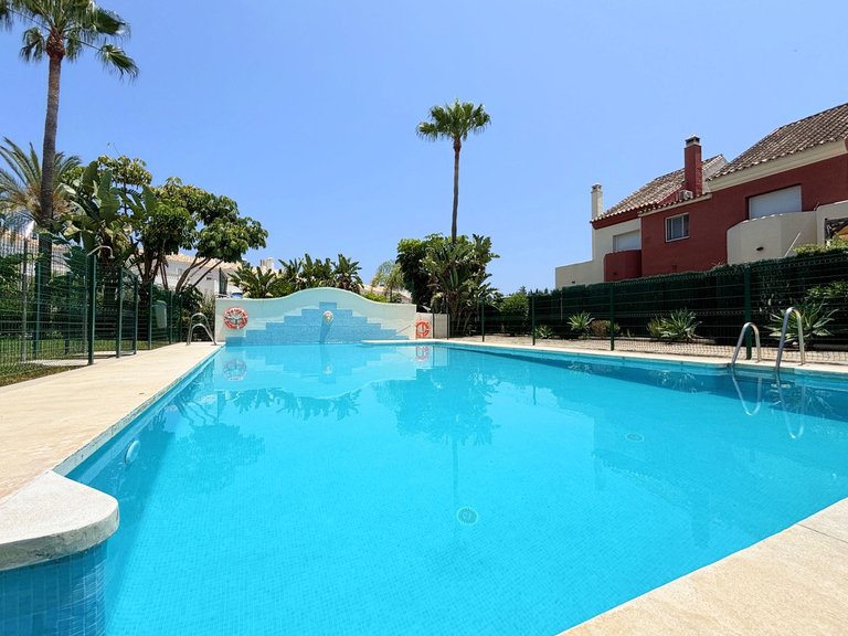 Villa for Sale in Estepona, Malaga 28