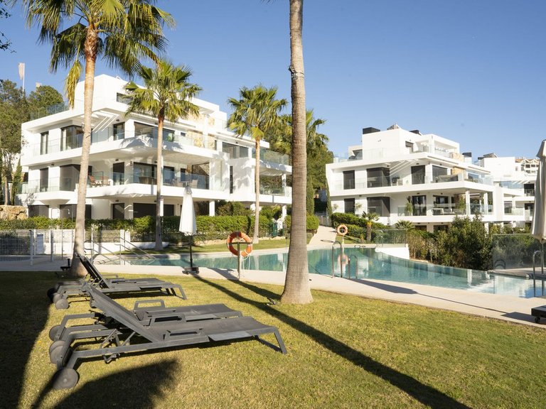 Apartment for Sale in Selwo, Malaga 2
