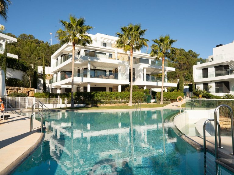 Apartment for Sale in Selwo, Malaga 48