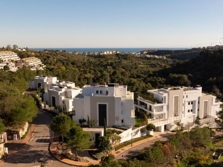 Apartment for Sale in Selwo, Malaga 52