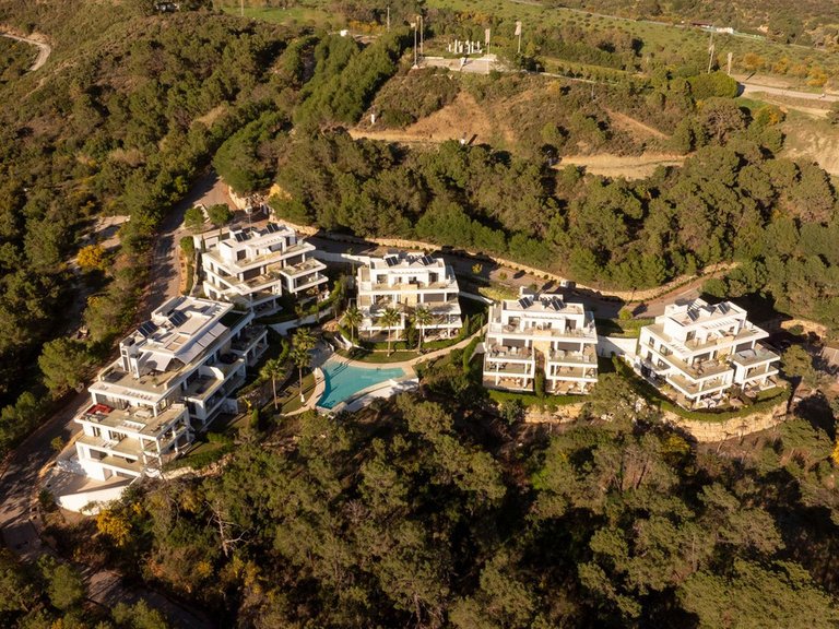 Apartment for Sale in Selwo, Malaga 55