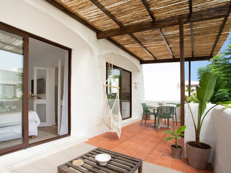 Apartment for Sale in New Golden Mile, Malaga 11
