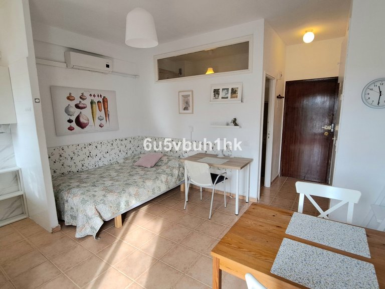 Villa for Sale in Málaga, Malaga 17