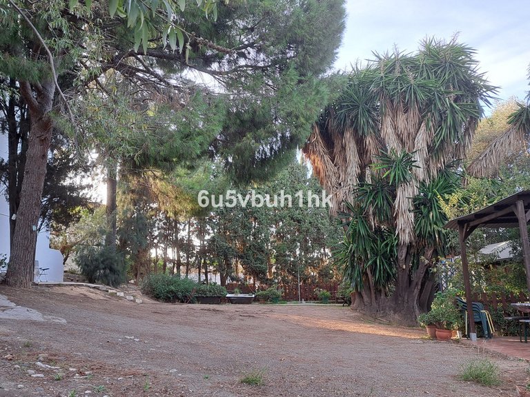 Villa for Sale in Málaga, Malaga 27