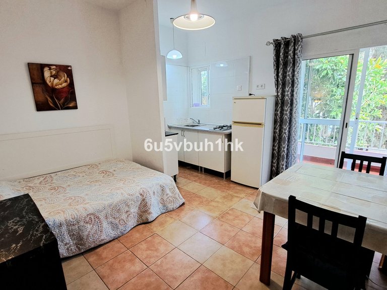 Villa for Sale in Málaga, Malaga 41