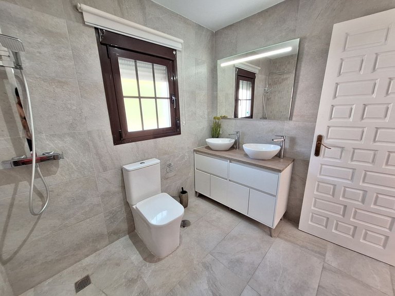 Villa for Sale in La Cala De Mijas, Malaga 6
