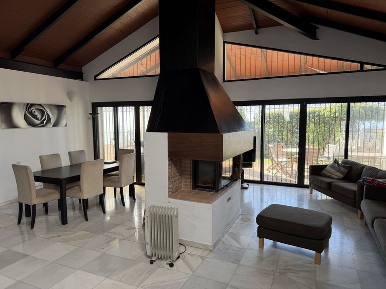 Villa for Sale in Estepona, Malaga 3