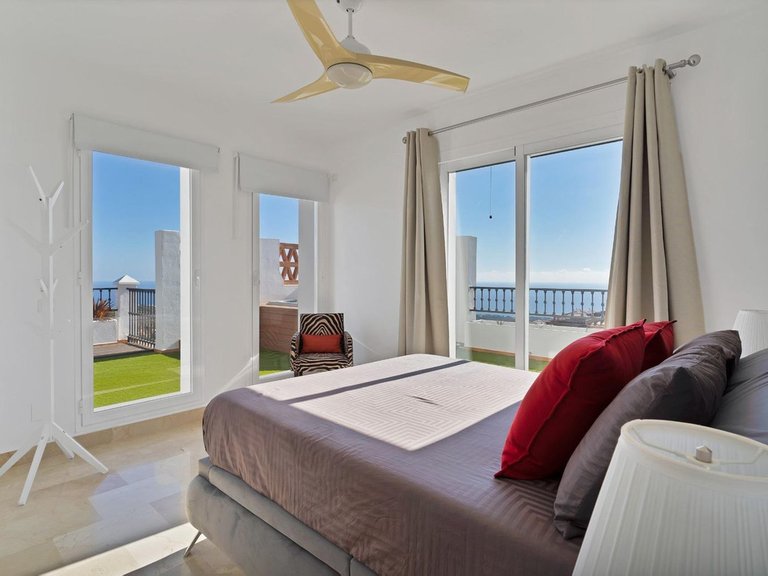 Apartment for Sale in Calahonda, Malaga 13
