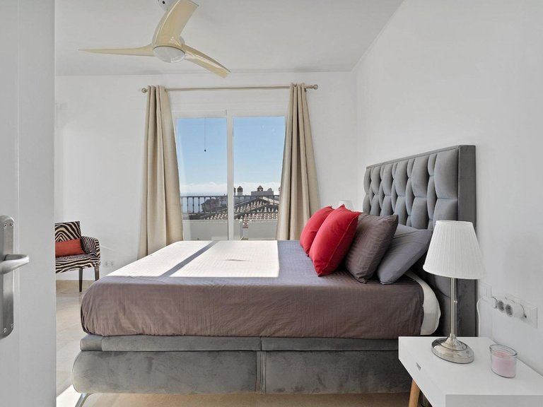Apartment for Sale in Calahonda, Malaga 14