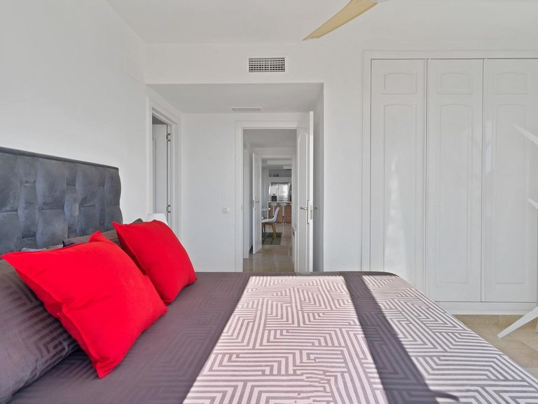 Apartment for Sale in Calahonda, Malaga 16