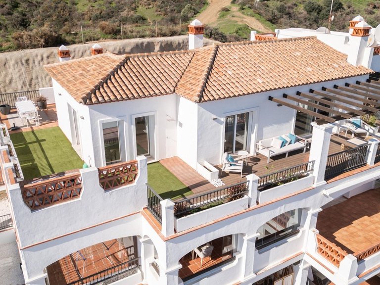 Apartment for Sale in Calahonda, Malaga 2