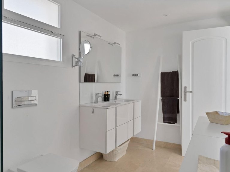Apartment for Sale in Calahonda, Malaga 23