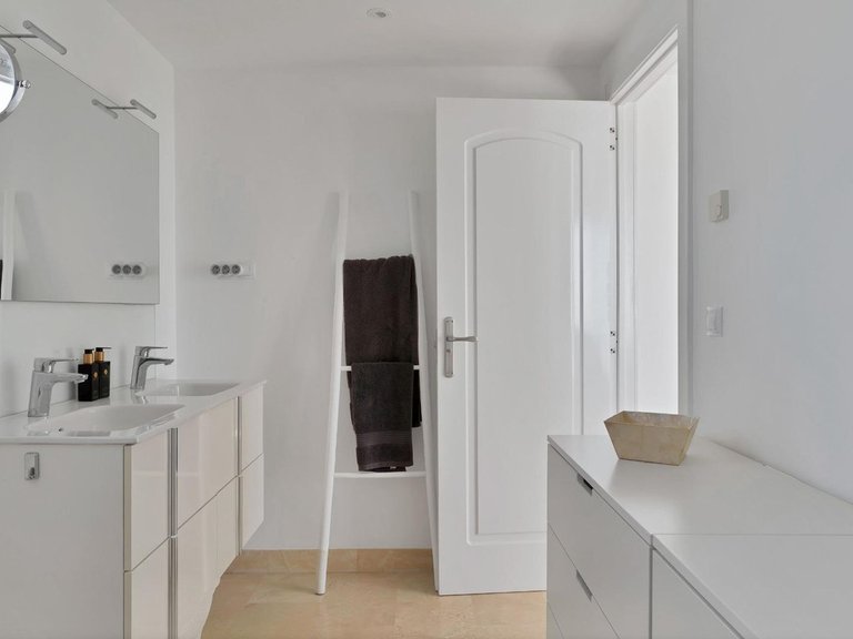 Apartment for Sale in Calahonda, Malaga 24