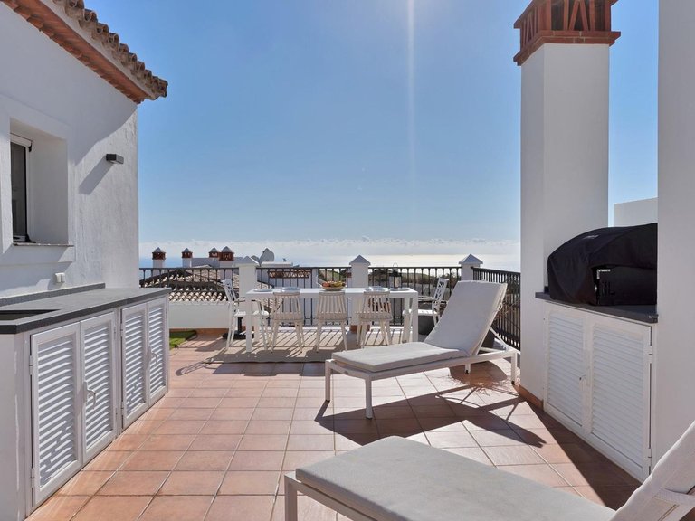 Apartment for Sale in Calahonda, Malaga 32