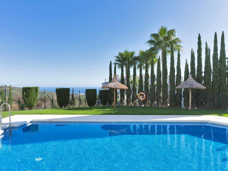 Apartment for Sale in Calahonda, Malaga 40