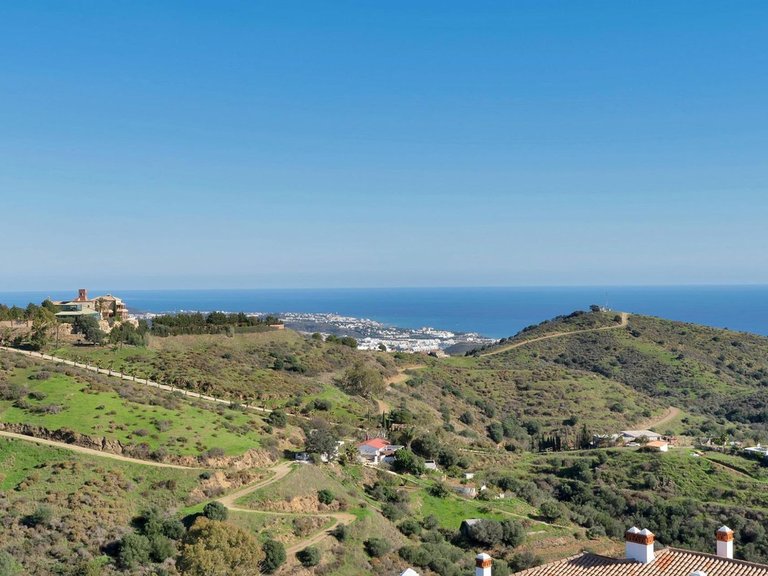 Apartment for Sale in Calahonda, Malaga 48