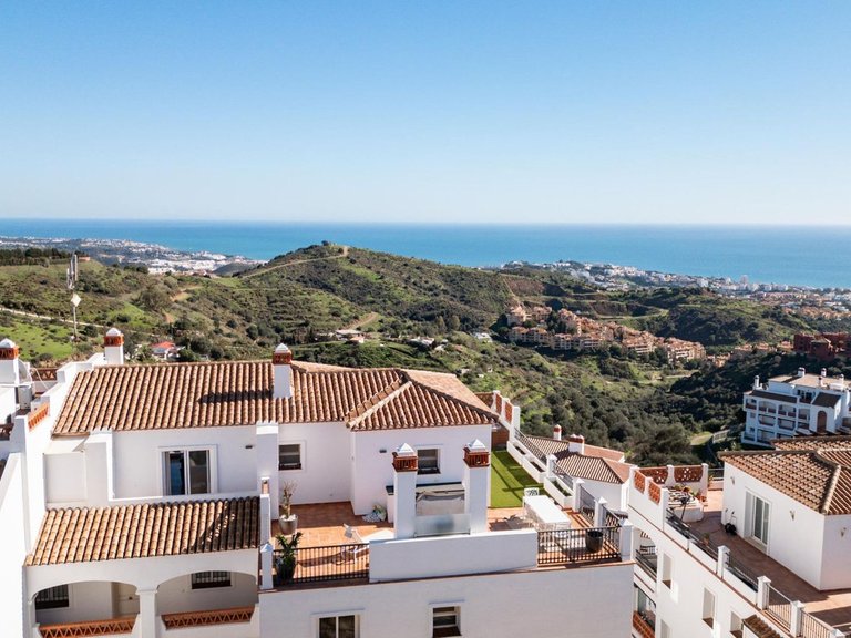 Apartment for Sale in Calahonda, Malaga 56