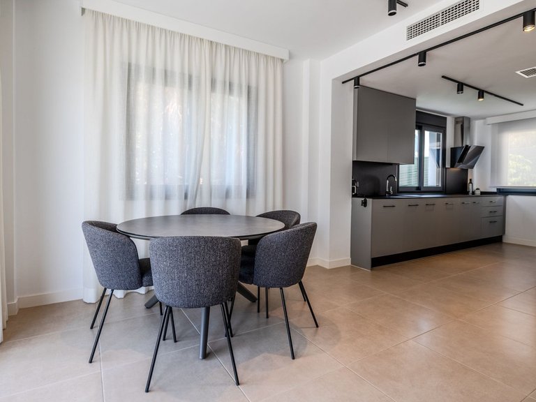 Villa for Sale in Estepona, Malaga 10
