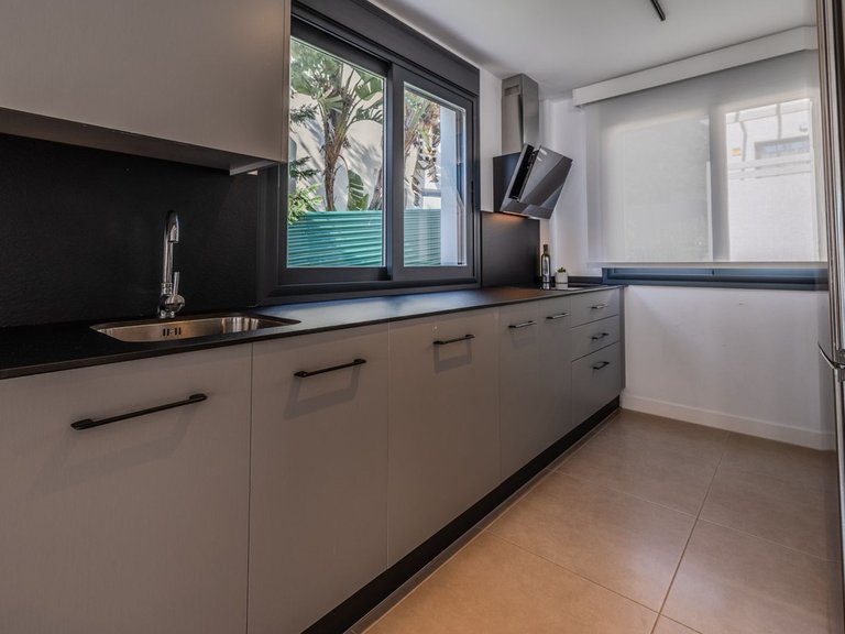 Villa for Sale in Estepona, Malaga 16