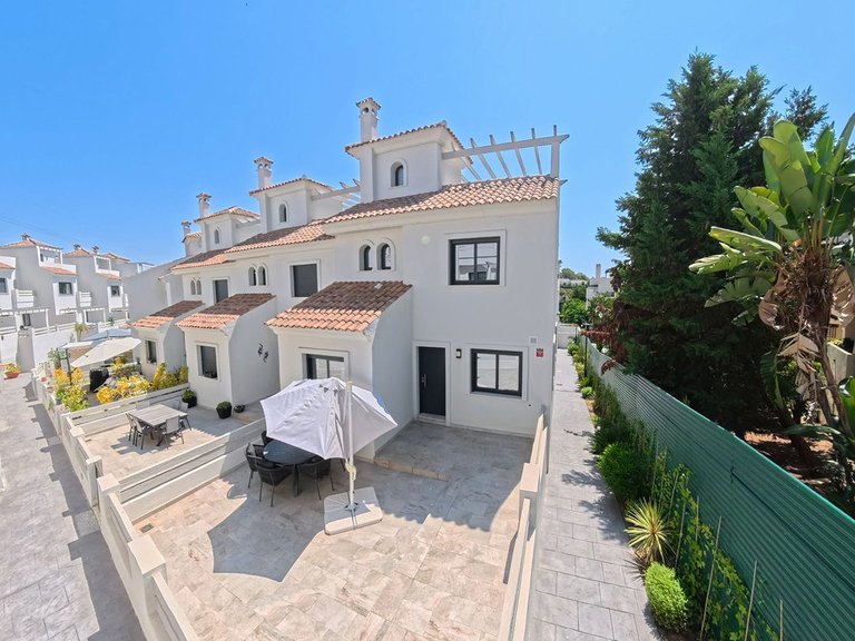 Villa for Sale in Estepona, Malaga 31