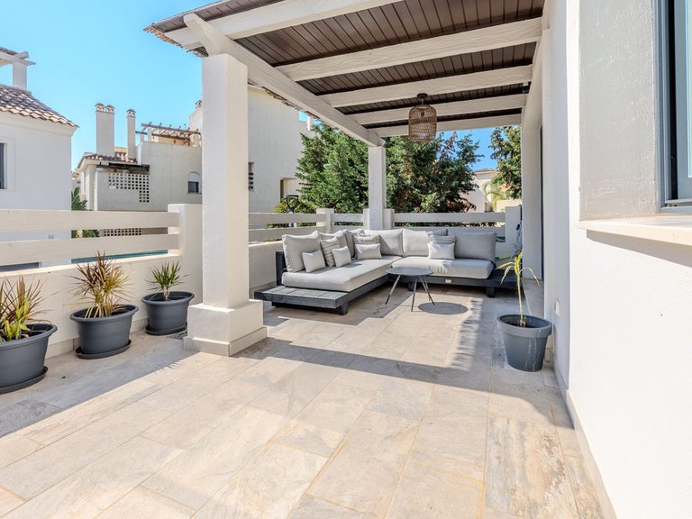 Villa for Sale in Estepona, Malaga 9